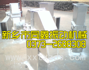 不銹鋼斗式提升機(jī)產(chǎn)品-新鄉(xiāng)市同鑫振動(dòng)機(jī)械